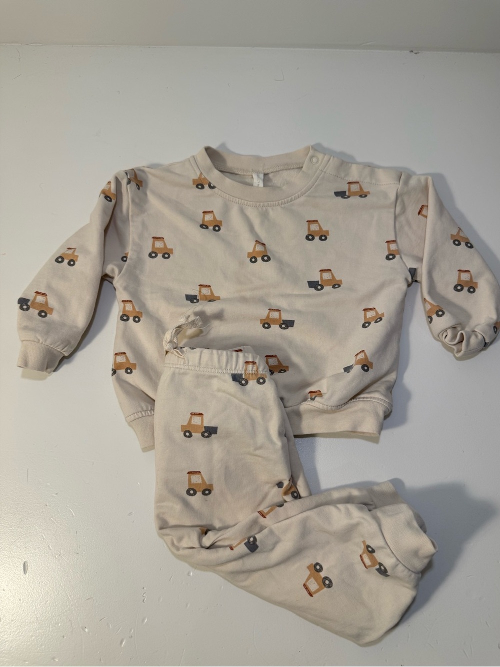 Quincy Mae 6–12M Truck Print Matching Set